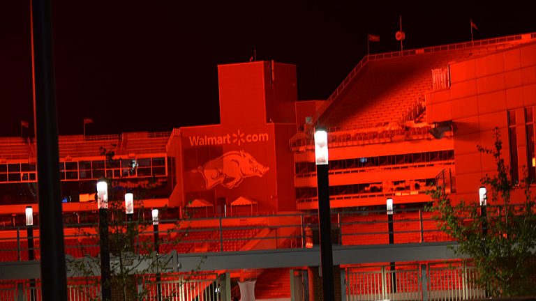 Razorbacks announce sales of beer, wine, at football games this year