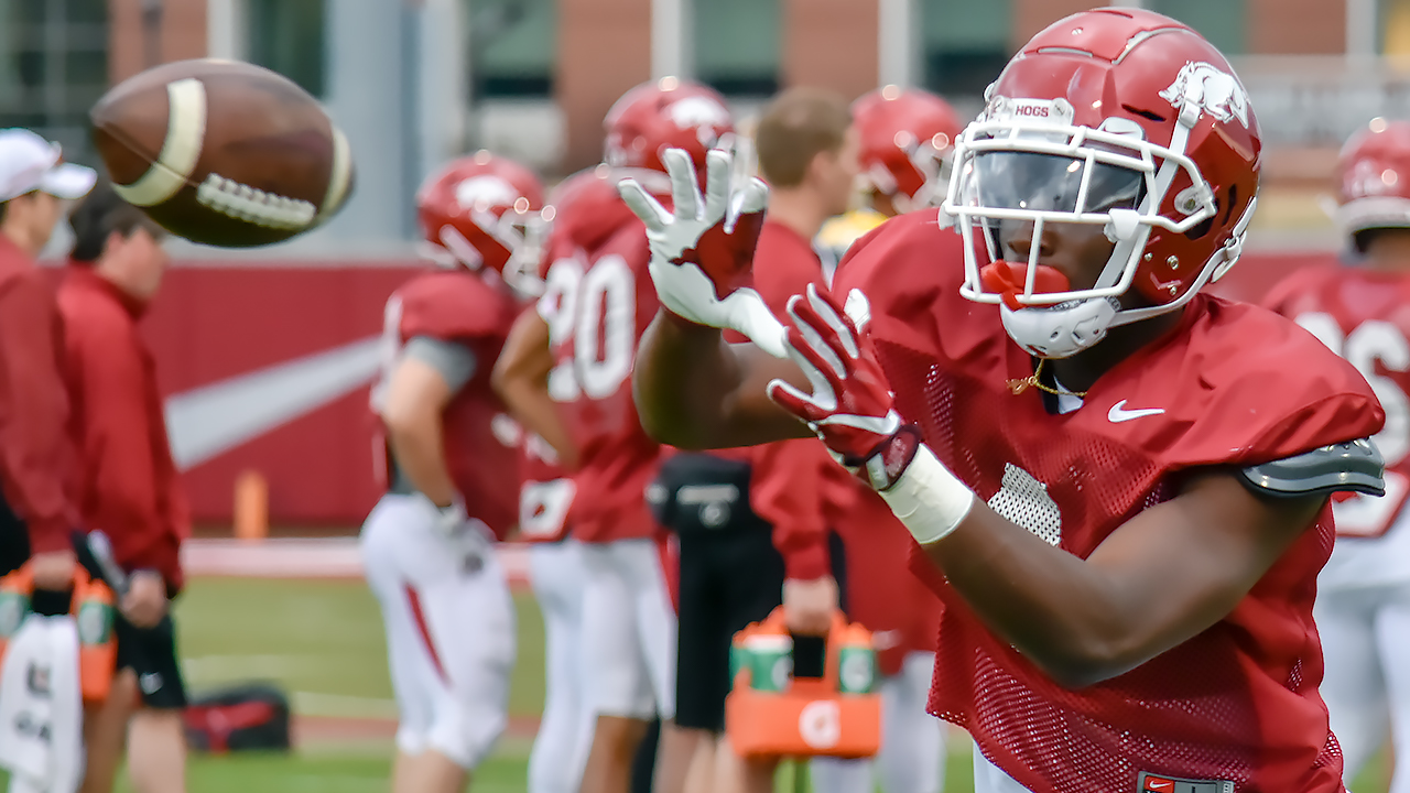 Photos From Razorbacks' Final Regular Spring Practice Thursday » Hit ...