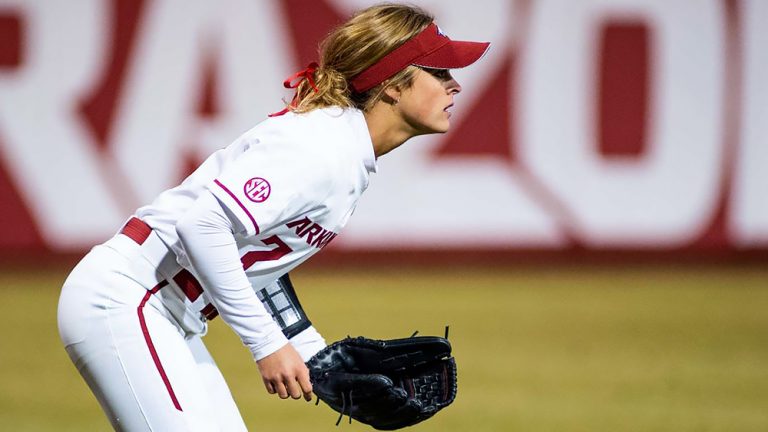 Razorbacks drop series-opener on road to Florida on Friday