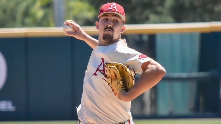 Highlights from Razorbacks’ 10-2 series-sweeping win Saturday