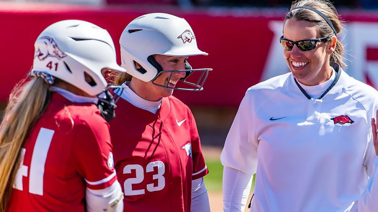 Razorbacks kick off final road series of season against Aggies on Saturday