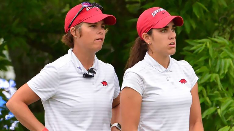 Razorbacks’ rally on back nine falls short, ending season in fifth place