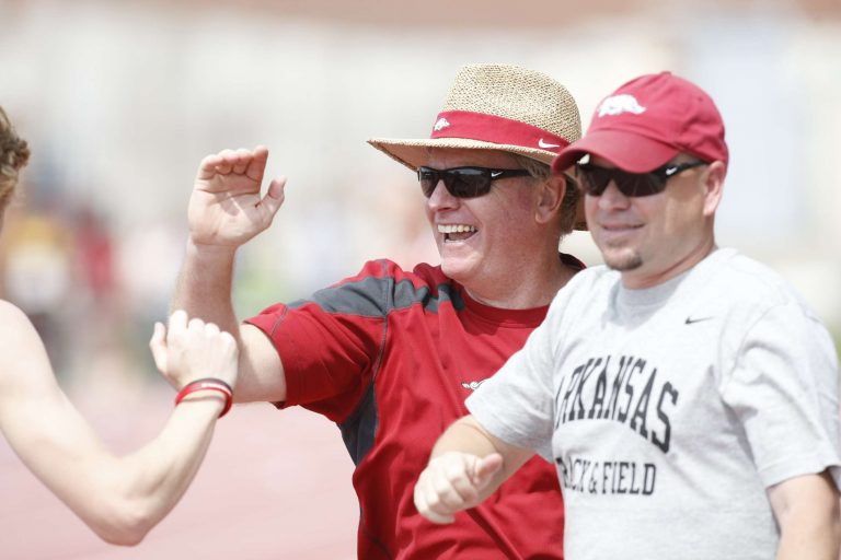 Bucknam announces signing 23 athletes to Razorbacks men’s track team
