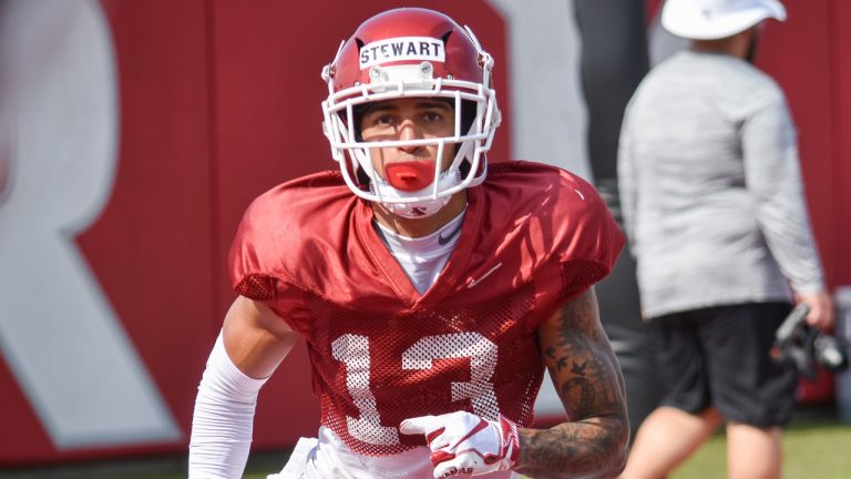Hogs’ wide receiver arrested over holiday for DWI in Sharp County