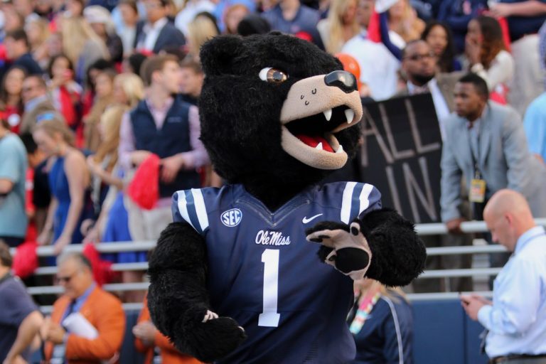 Even Ole Miss fan picking Hogs to win Saturday’s matchup