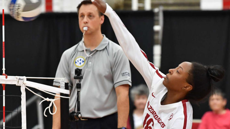 Razorbacks drop first match in Maryland Invitational to Terps
