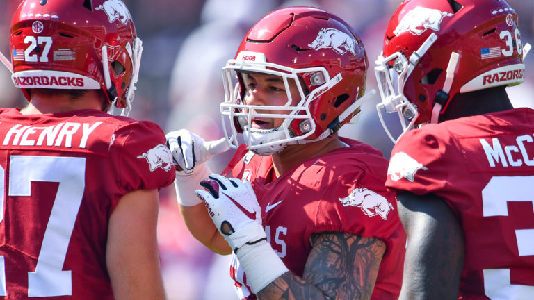 Keeping things simple may let Hogs’ defense start making plays