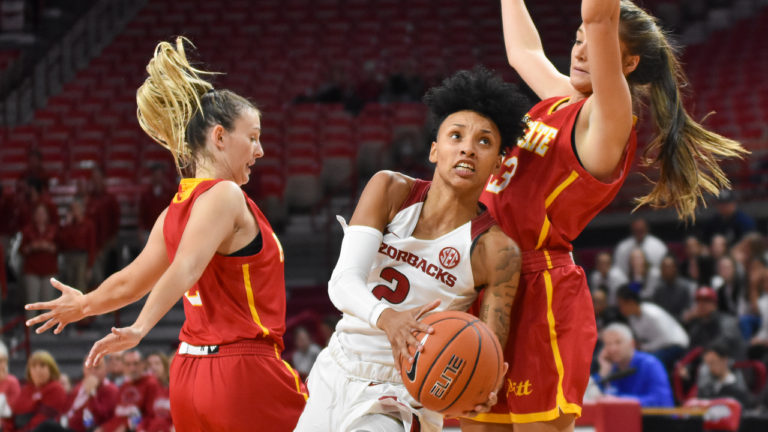 Tolefree keys fourth-quarter run as Hogs down Badgers in Bahamas