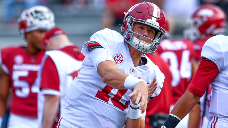 Another backup quarterback will keep Morris, Hogs winless in SEC play