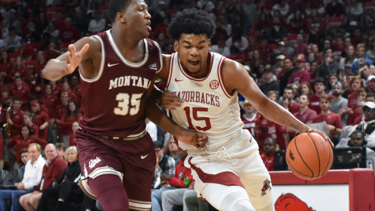 Defense sparks Hogs (again) in 64-46 win over Montana State