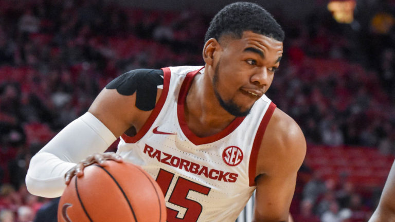 Whitt paces Razorbacks to 8-0 with 69-61 win over Austin Peay