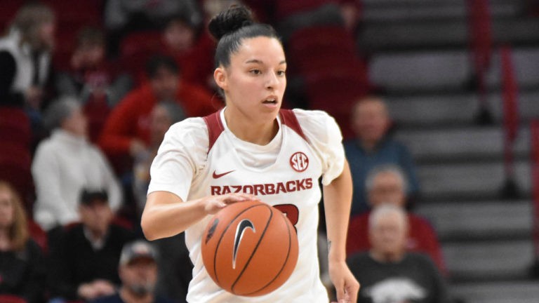 Razorbacks rebound with 86-70 road win over Auburn on Sunday