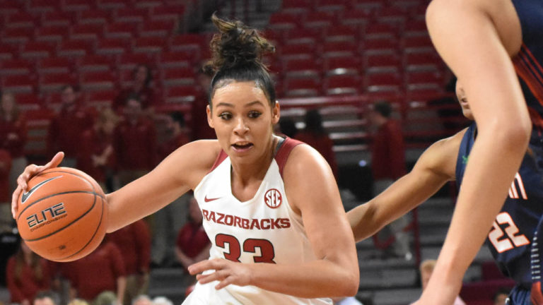 Tolefree, Dungee pace Razorbacks to big win over Tennessee-Martin