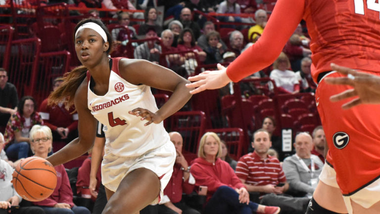 Lack of offense, turnovers, doom Arkansas in surprising loss to Bulldogs