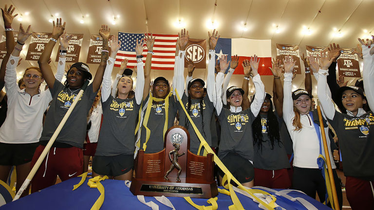 Surge on second day lifts Razorbacks to sixth straight SEC Indoor title