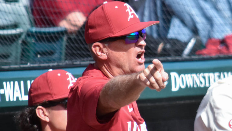 Van Horn picks up 700th win as Hogs sweep series over Antelopes