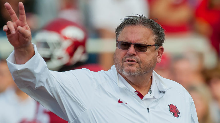 Pittman, Hogs’ staff will finally be able to hold ‘virtual’ meetings with players