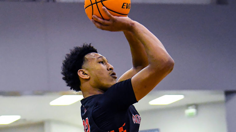 Hogs’ commitments Williams, Davis named to media’s Super Team