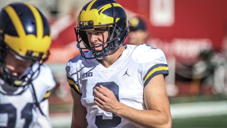 Hogs get another specialist transfer, landing former Michigan punter