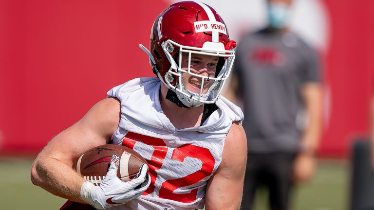 Henry likely starter at TE, but Toll’s change offers couple of clues