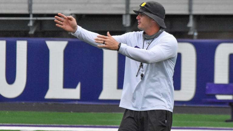 What Fayetteville Bulldogs coach thought of Hogs’ Taylen Green