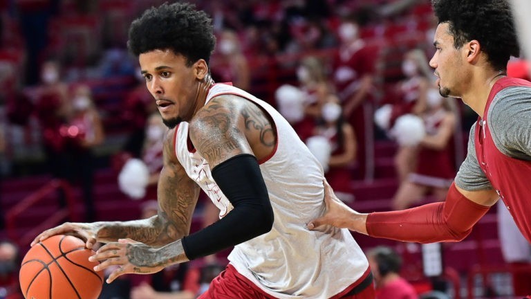Red takes advantage of White mistakes, rolling to 103-67 win in Red-White