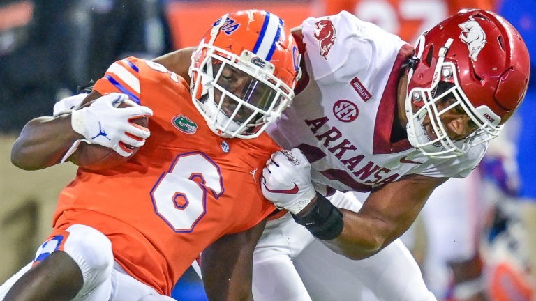 Coates officially enters name in transfer portal, leaving Razorbacks