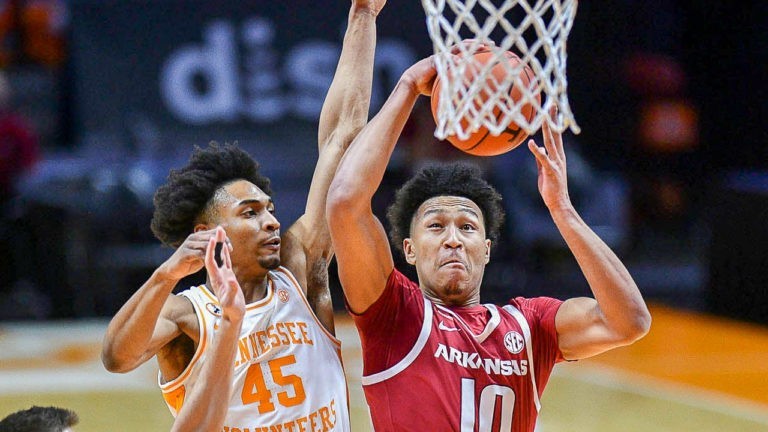 Hogs’ improved play still not enough, but they had a chance against Vols