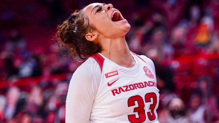 Hogs drop heartbreaker at home to Texas A&M on Sunday evening