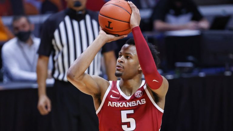Murphy recapping discrepancies in fouls in Hogs’ loss to Tennessee
