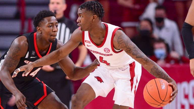 Davis on freshmen playing well in win after ‘chip on shoulder’ in practice