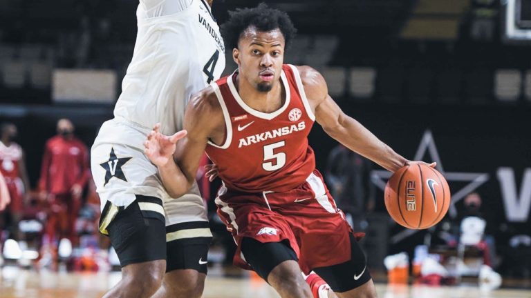 Moody’s patience, letting game come to him, keys to big game in win