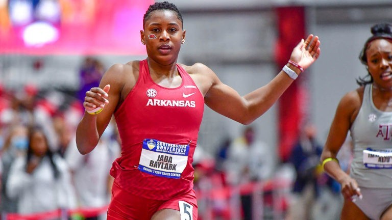 Hogs go ‘beyond expectations’ advancing 18 to SEC finals