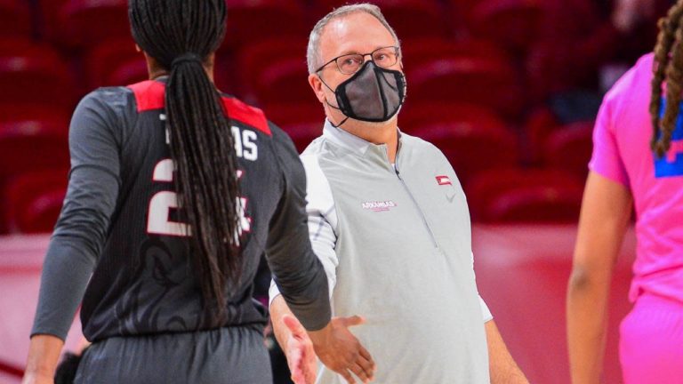 Hogs’ Neighbors on not handling Slocum’s absence for non-covid illness