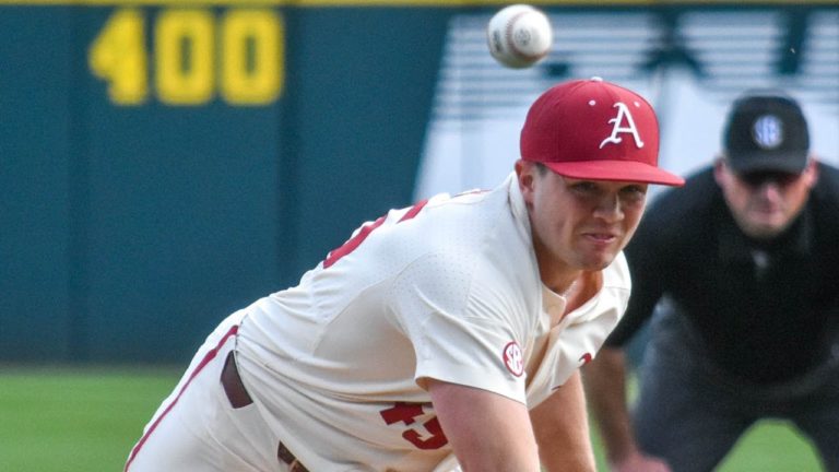 Kopps got save in Razorbacks’ third win in State Farm Showdown
