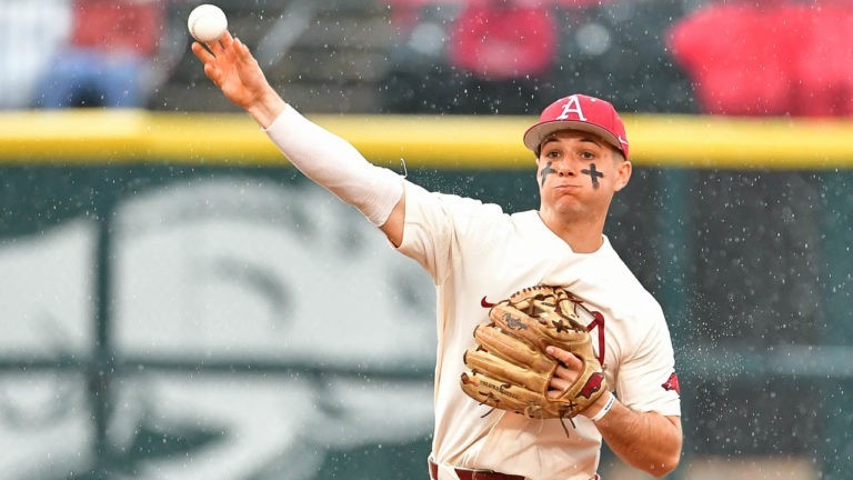 Hogs move to No. 1 in polls, but Van Horn probably doesn’t care