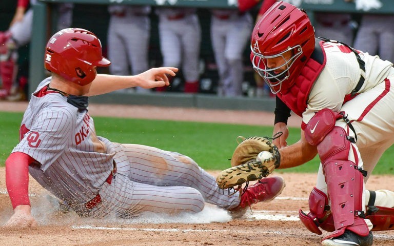 Five runs in third enough to pace Oklahoma over Hogs, 8-5