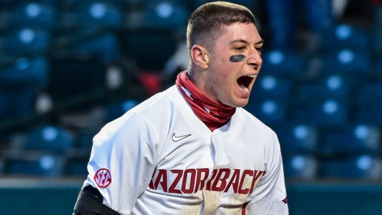 Moore after pair of two-run homers brings Hogs back