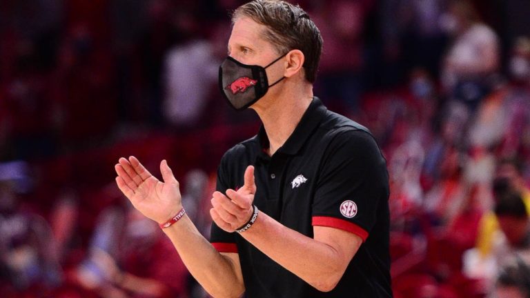 Holt looking at Razorbacks’ opening-round game in NCAA