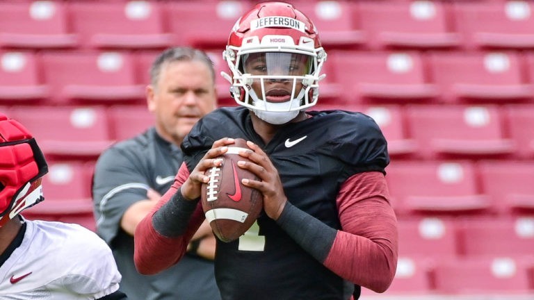 With two weeks of spring left, no answers at quarterback