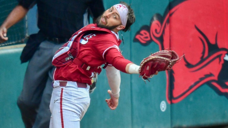 Hogs sweep doubleheader to clinch series over A&M
