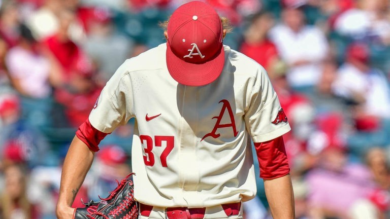 Hogs have to reach into bullpen too early again, falling to Aggies