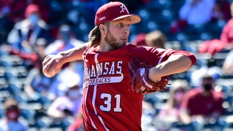Vols burn Razorbacks with ninth-inning walk-offer homer