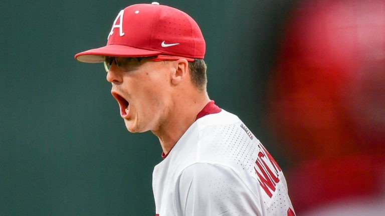 Wicklander top player nationally; Wallace gets SEC award