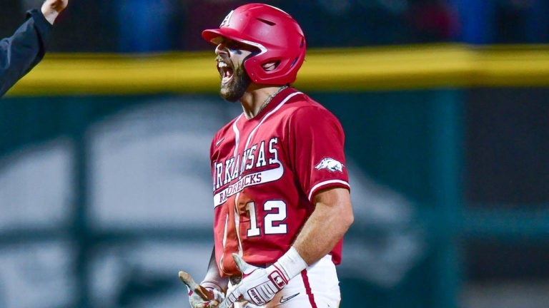 Hogs get 4-3 walk-off winner from Welch to wrap up title