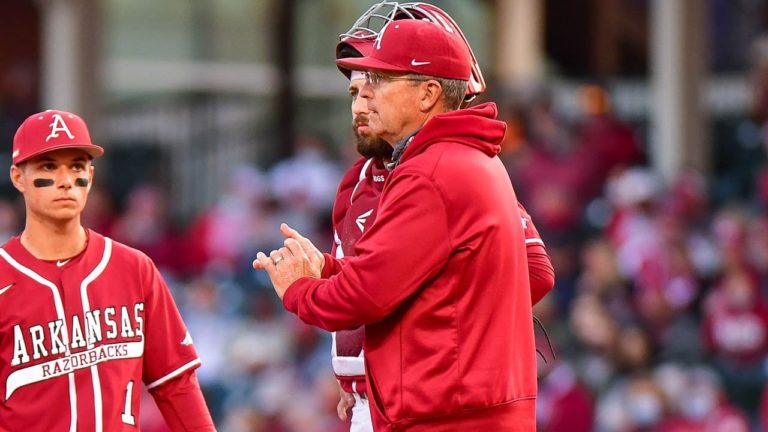 Van Horn after Hogs give up walk-off homer to Tennessee