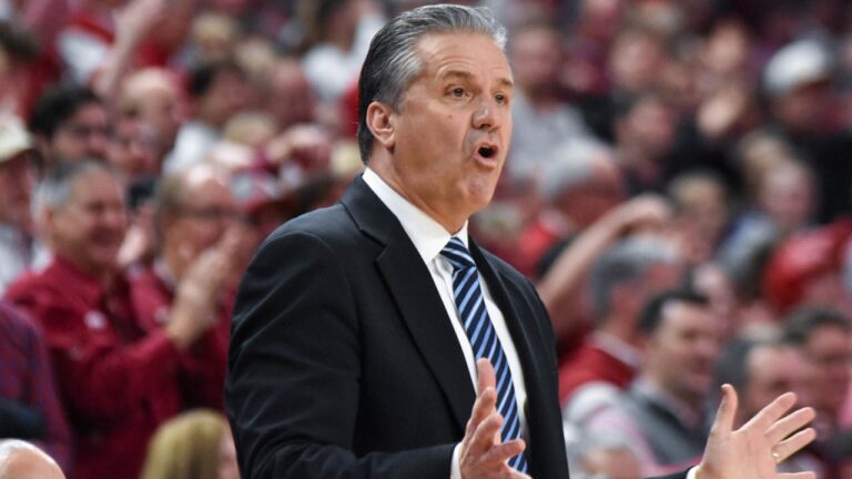 IT’S OFFICIAL! Hogs shock world hiring John Calipari
