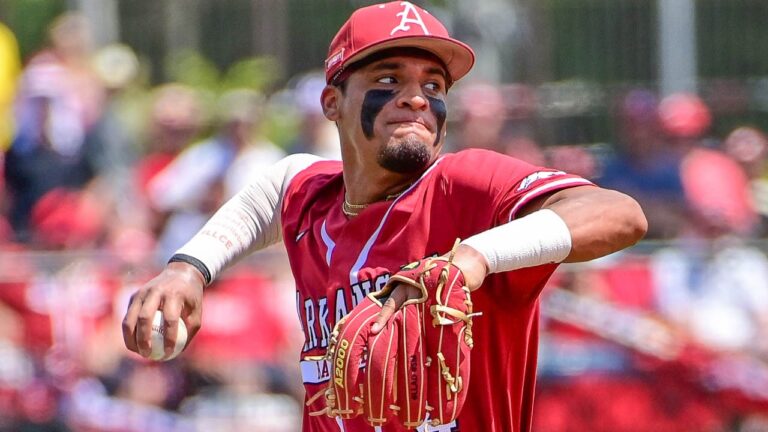 Before assuming trip to Omaha, remember Hogs started with 16-1 loss