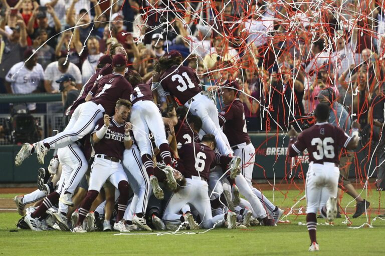 Bud Light Seltzer Morning Rush Podcast: Hogs baseball’s time coming
