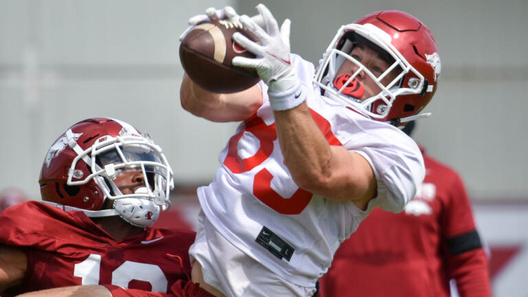 Murphy on limited practice availability; waiting for pads Thursday